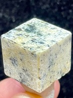 5) 世界初！強力な引き寄せ・統合「南極の石(アンタークティック・ストーン)」キューブ型