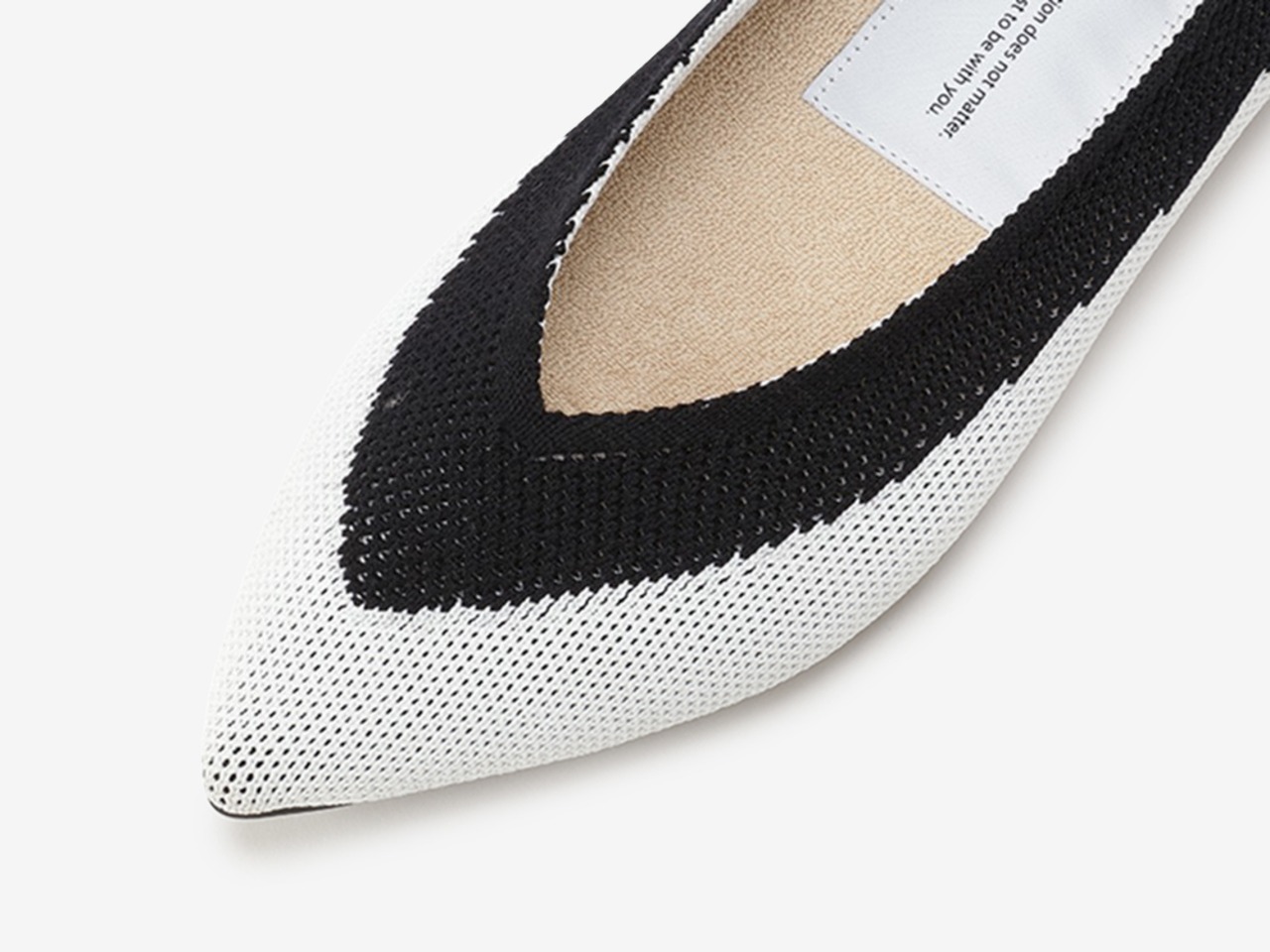 pointed-TONESHIFT / WHITE & BLACK