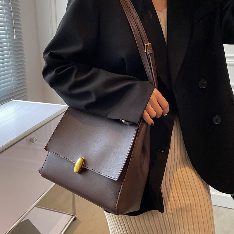 スタンダード レトロ メッセンジャーバッグ Tiancai_Wing_Bag9468604079