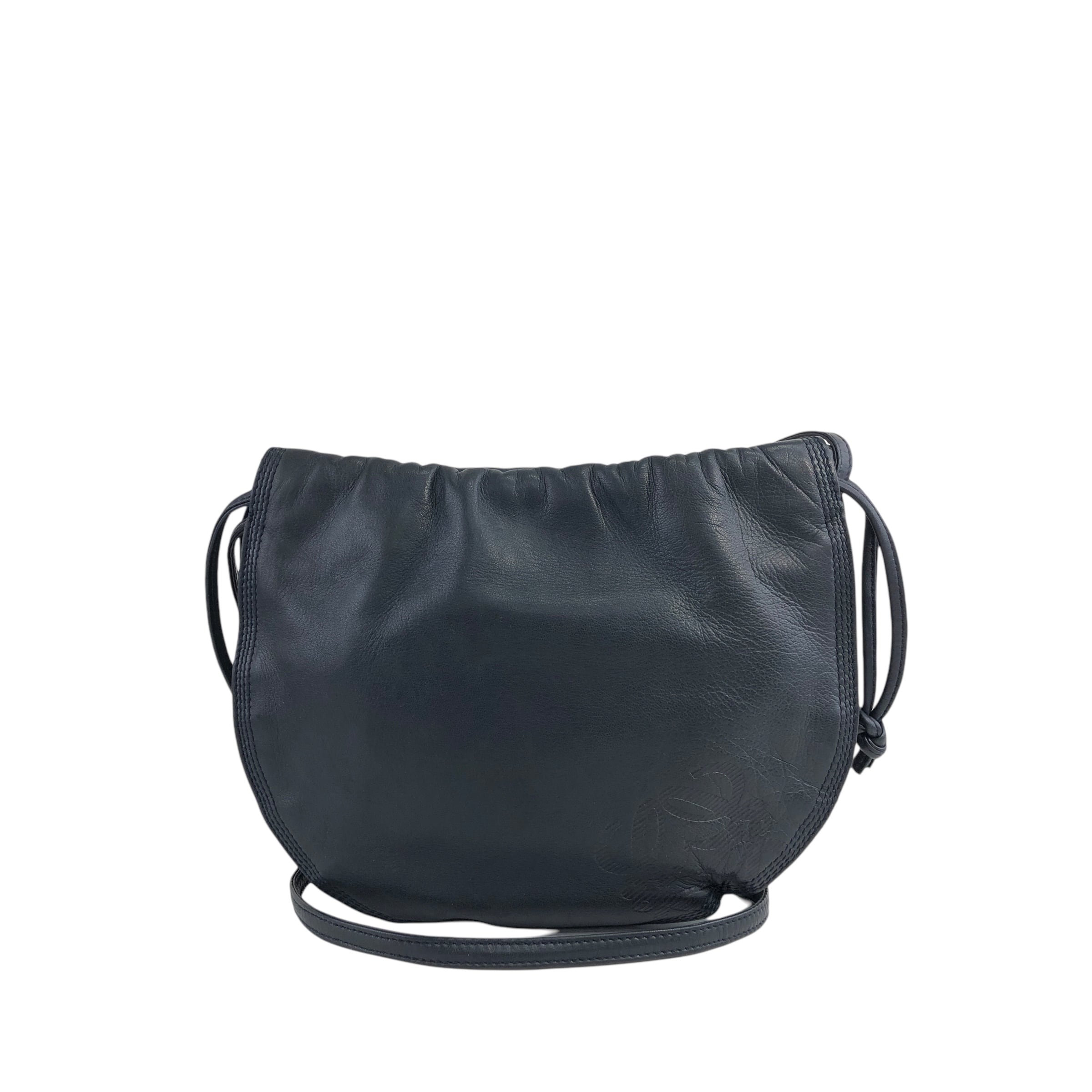 ロエベ アナグラム ネイビーショルダーバッグ ナッパレザー 巾着 LOEWE ロエベ 巾着 ショルダーバッグ アナグラム ナッパレザー