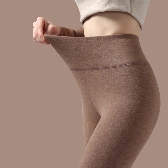 裏起毛 ウエストゴム ストレッチ レギンス レディース パンツ ボトムス ロングパンツ 9分丈 タイト スリム 細身 ふわふわ ハイウエスト 伸縮性 かわいい 大人可愛い シンプル カジュアル おしゃれ 無地 春 秋 冬 ママ 通勤 学生 学校 通学 デート お出かけ 旅行 公園 女子会 休日 重ね着 暖かい 防寒 体型カバー 普段使い 着回し レイヤード M L XL 2XL 大きいサイズ 黒 ブラック 紫 ライトグレー ダークグレー ベージュ ピンク パープル コーヒーブラウン ライトグリーン