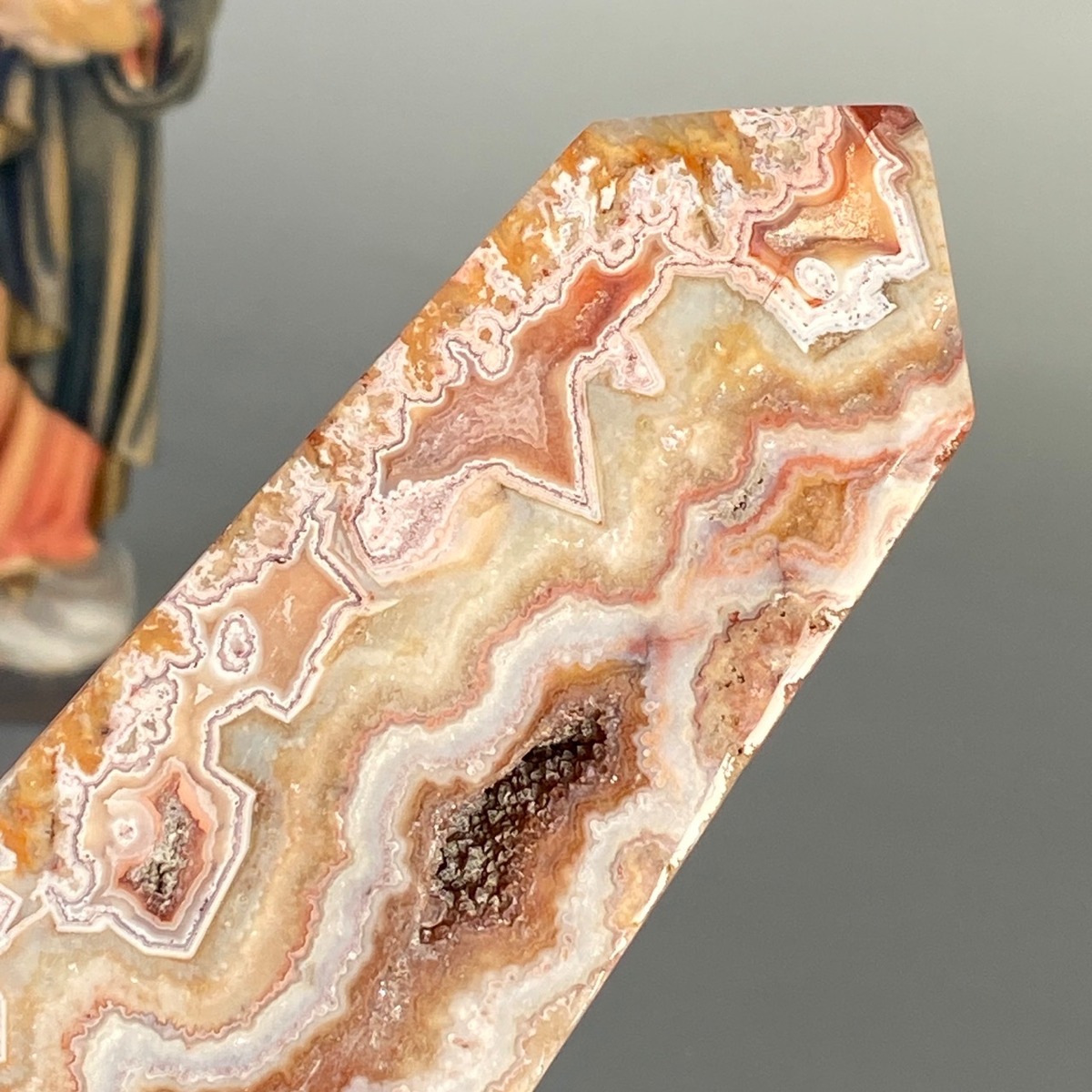 クレイジーレースアゲートのタワー Crazy Lace Agate Tower TW1152 