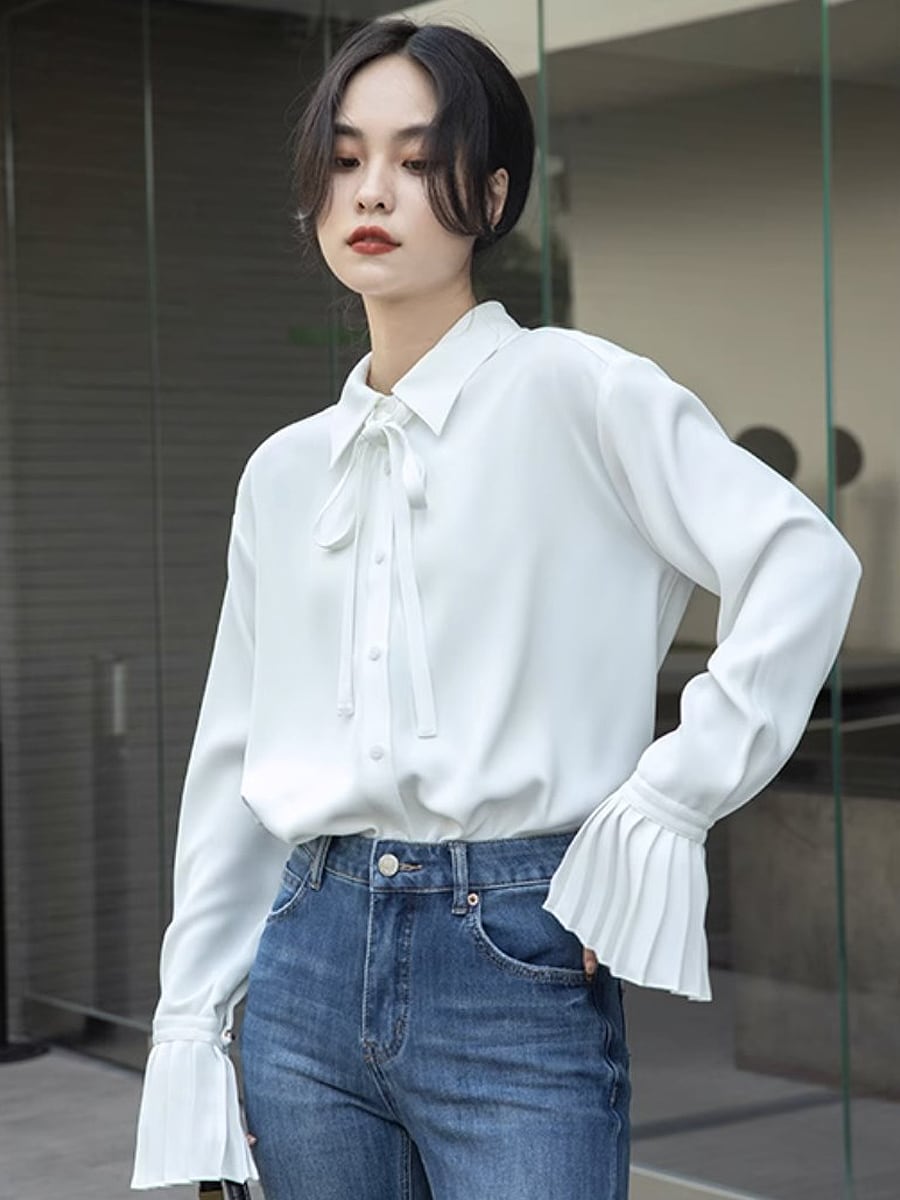 リボンプリーツカフスシャツブラウス 胸元リボン リボン ボウタイ 白
