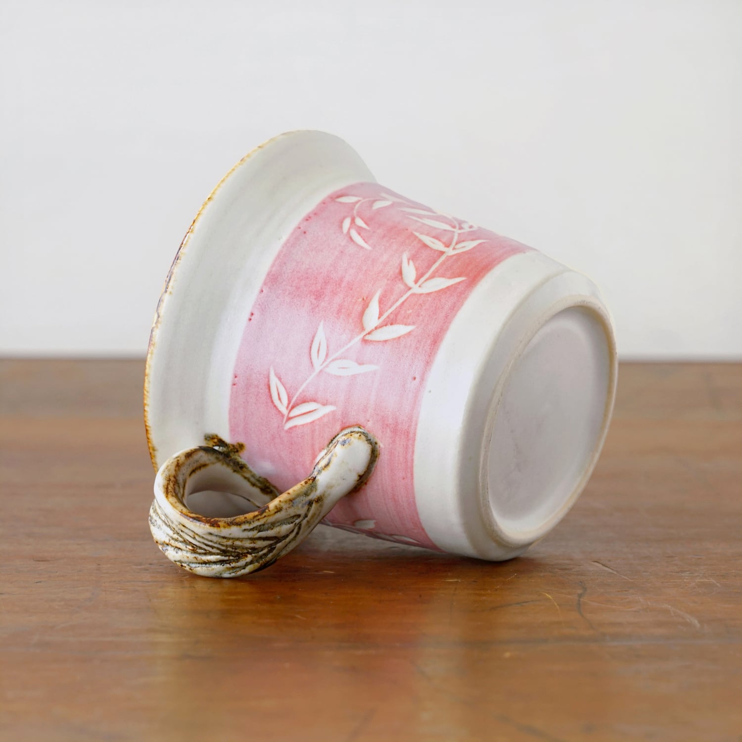 山内卓夫 マグカップ リーフ柄 ピンク 信楽焼 滋賀県産【伝統工芸品