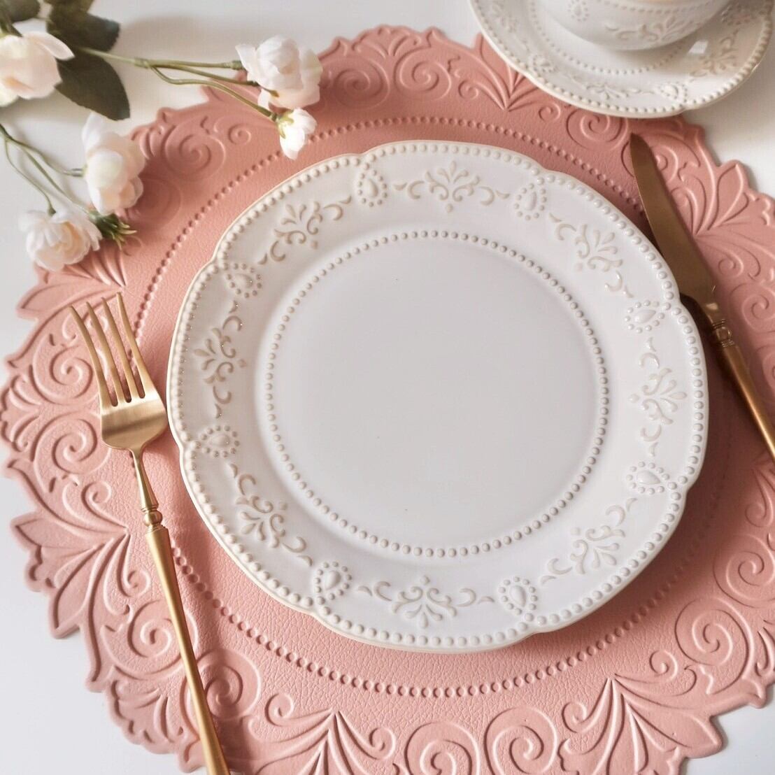 Antique relief dish / アンティーク レリーフ ディッシュ 22cm