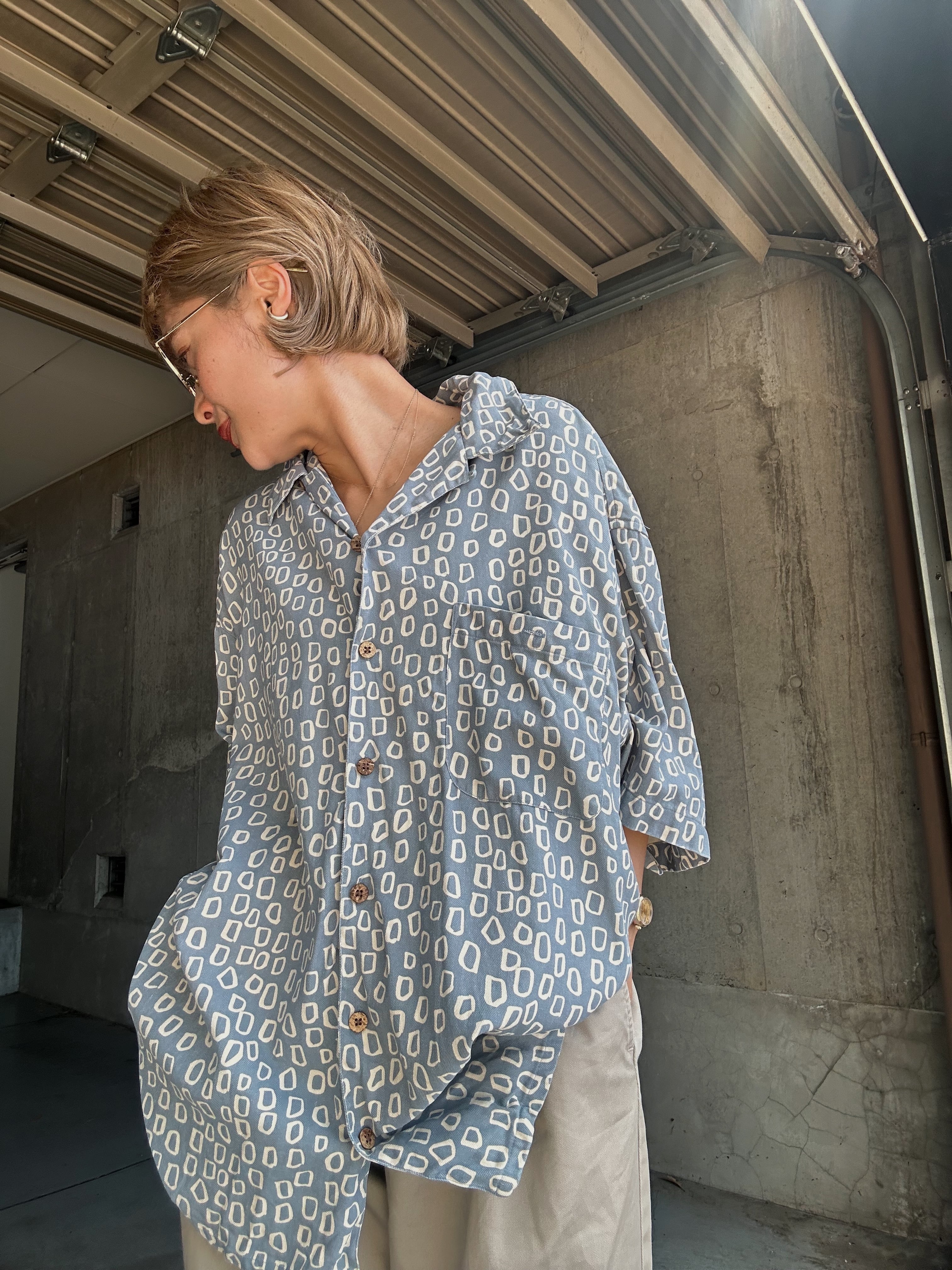 (SH1211)All over pattern silk shirt