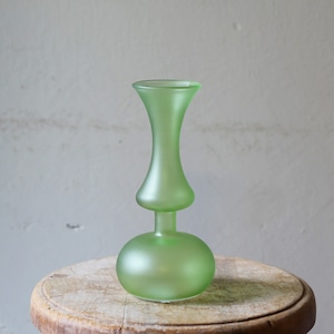 YŌKI (ヨーキ) flower vase (フラワーベース) 01 [Light Green]