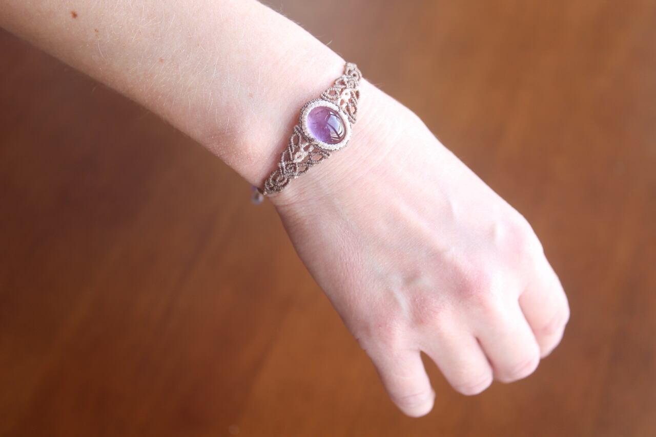 Amethyst micro macrame bracelet