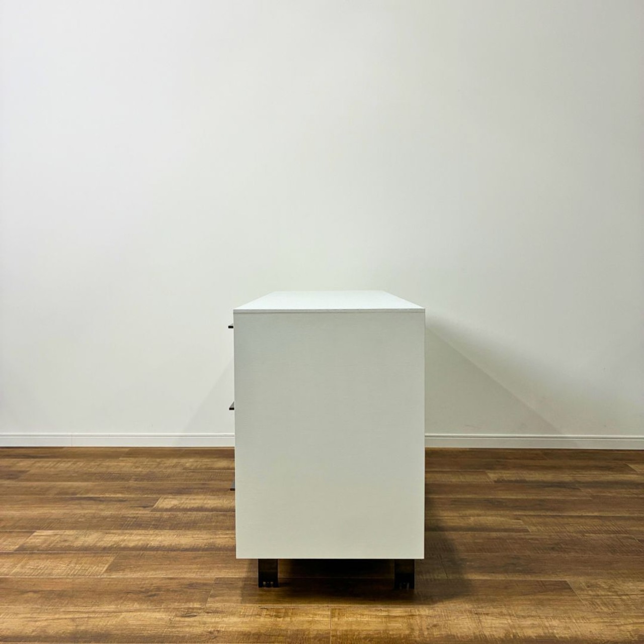 松永工房 Totti low chest トッティー・ローチェスト チェスト 収納家具 サイドボード ミニマルデザイン モダン ホワイト系【中古】【250サイズ】