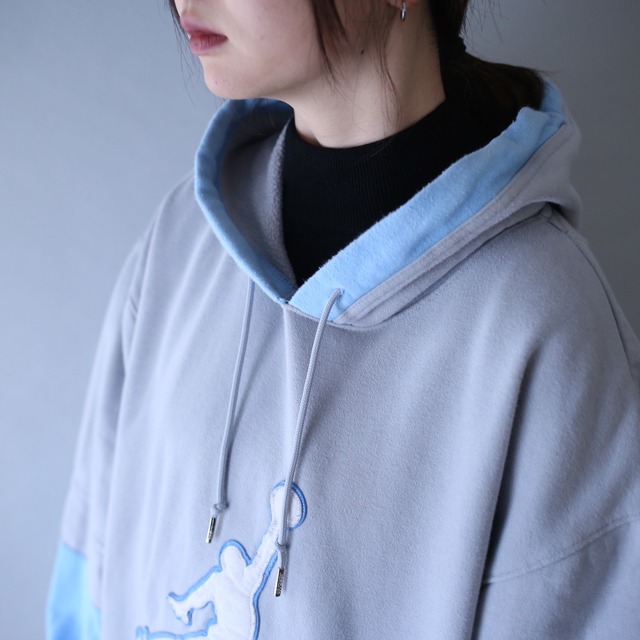 "Jordan" gray × sky-blue future color over silhouette sweat parka