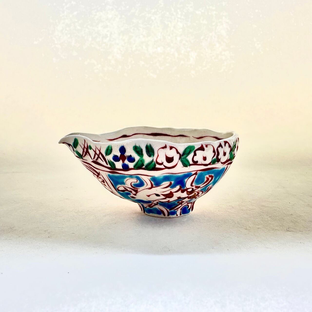 金彩志野赤絵兎文片口100cc【榛澤宏】