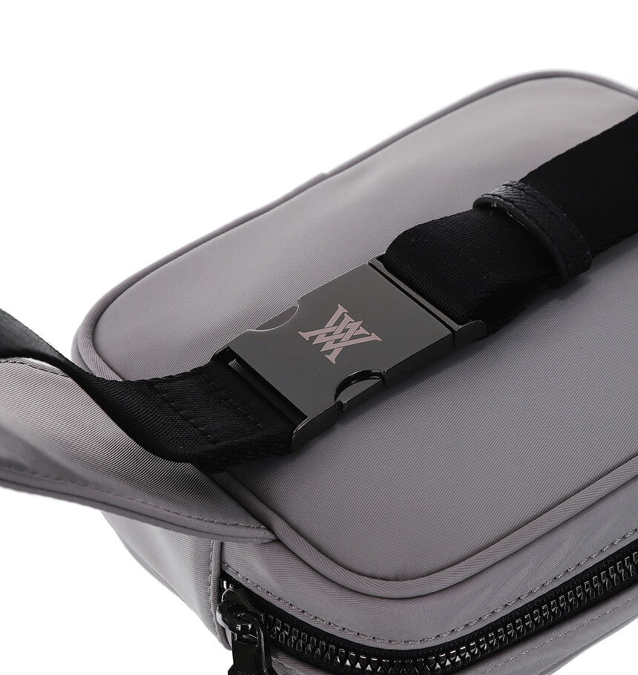 Cube Waist Belt Bag [サイズ: F (AGCUUBG01SIF)] [カラー: SILVER]