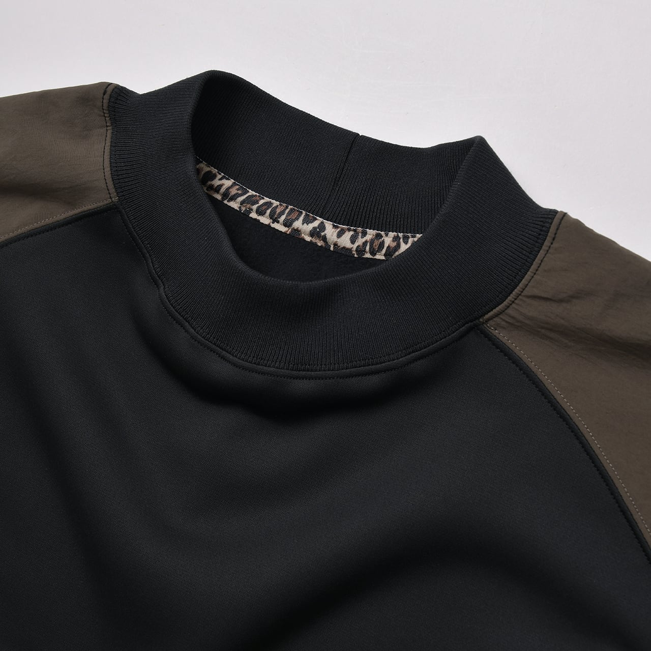 Backwards meets AS2OV Tech Sweat Mock Neck_521-30012 | Backwards