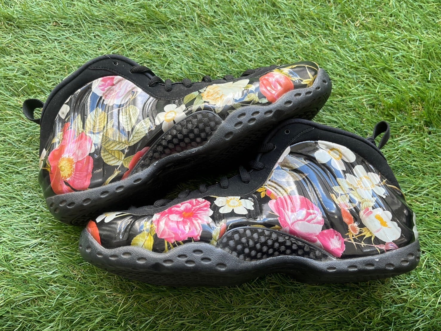 mens floral foamposites