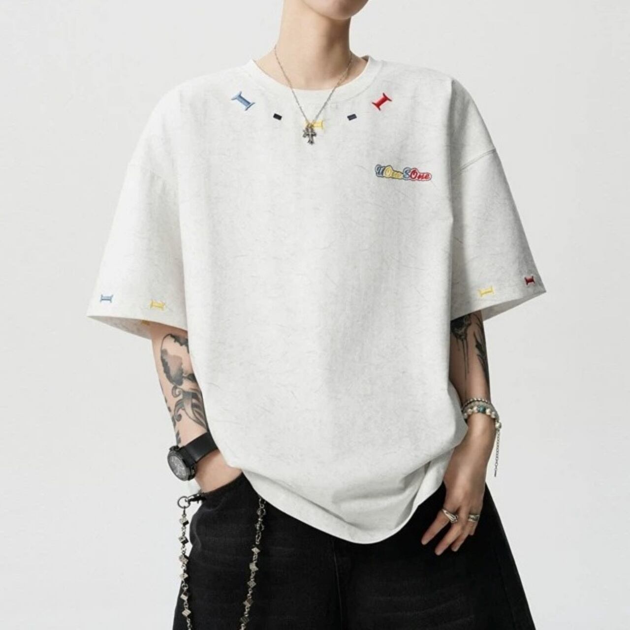 マルチカラーモチーフステッチドロップショルダーTシャツ 3col   A00114