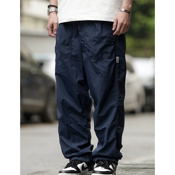 Wide silhouette pants P184