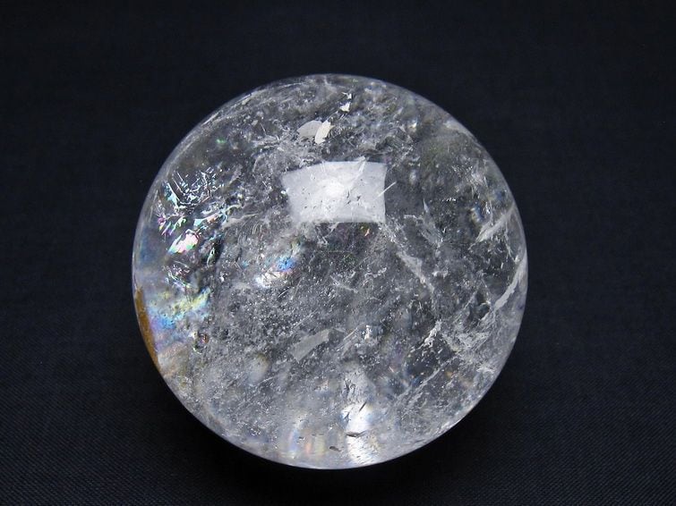 水晶 スフィア 丸玉 虹入り 58mm 水晶玉 球体 玉 一点物 151-7889