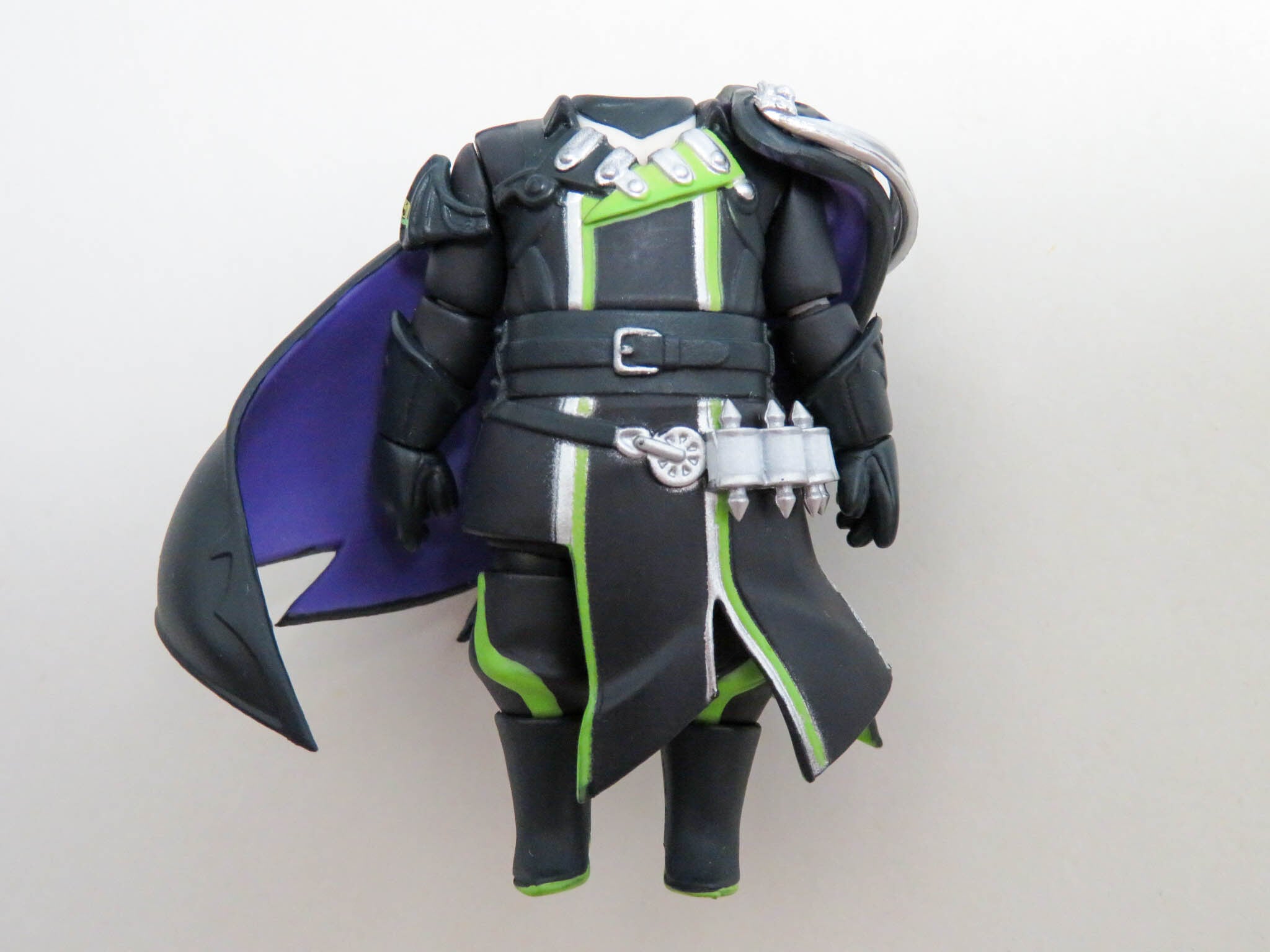 再入荷【1620】 マレウス・ドラコニア 体パーツ 戦闘服 ねんどろいど