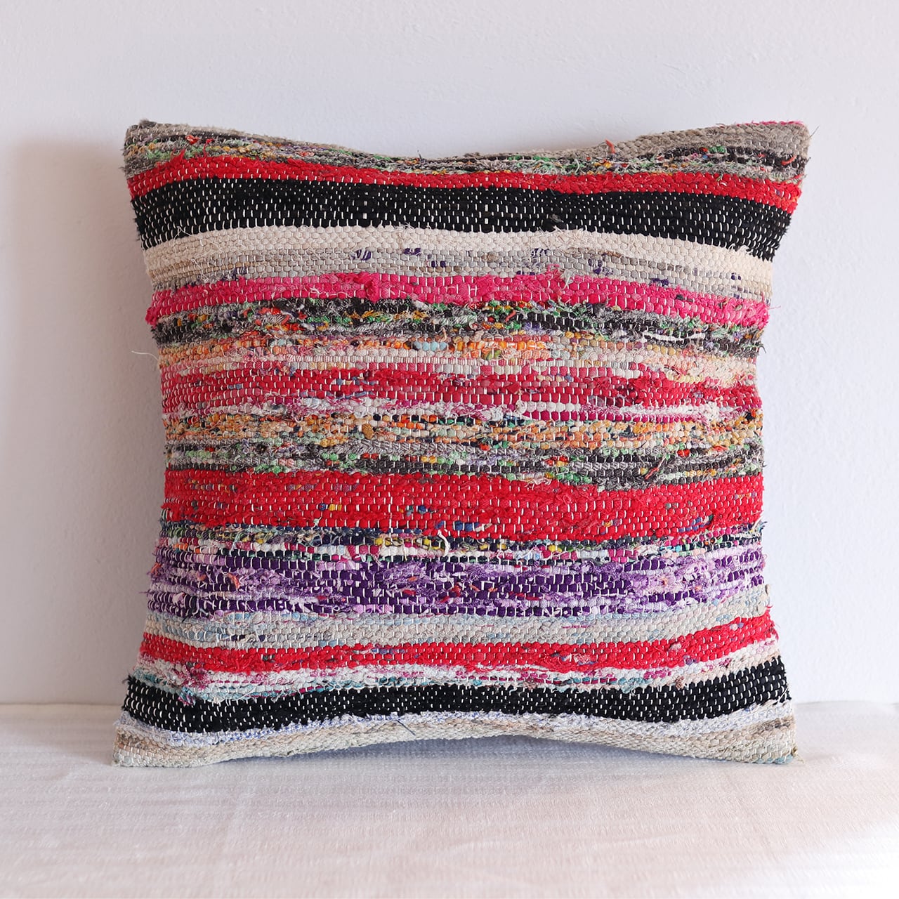 【即納品】オールドキリム・裂き織り・クッションカバー・1点もの(40×40cm)C-13850
