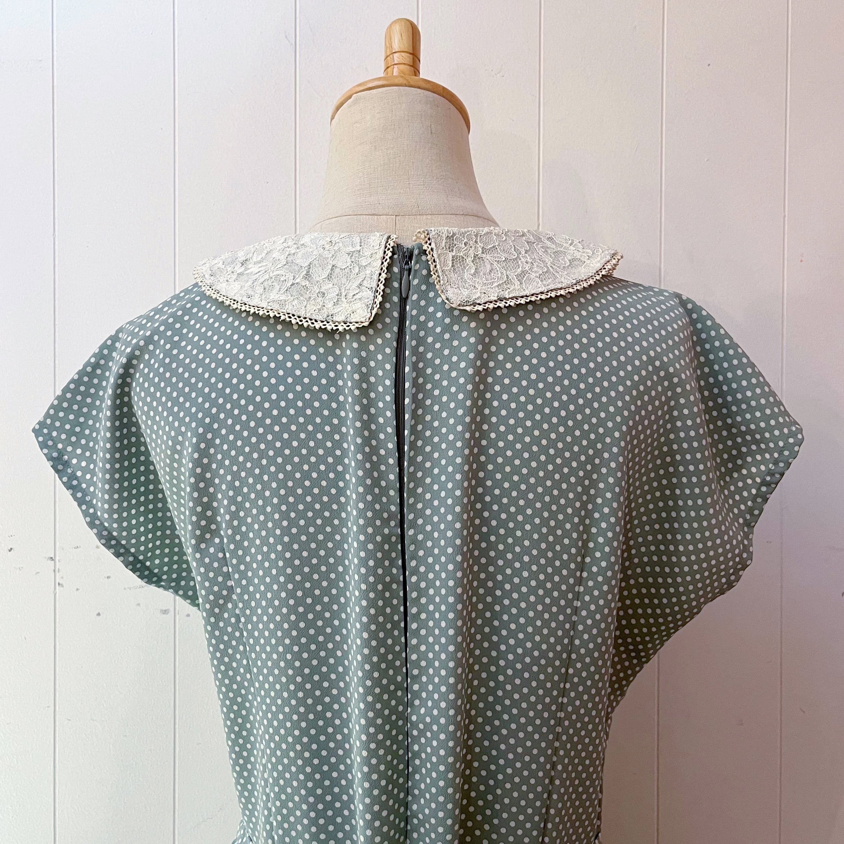 lace collar light green dot one-piece