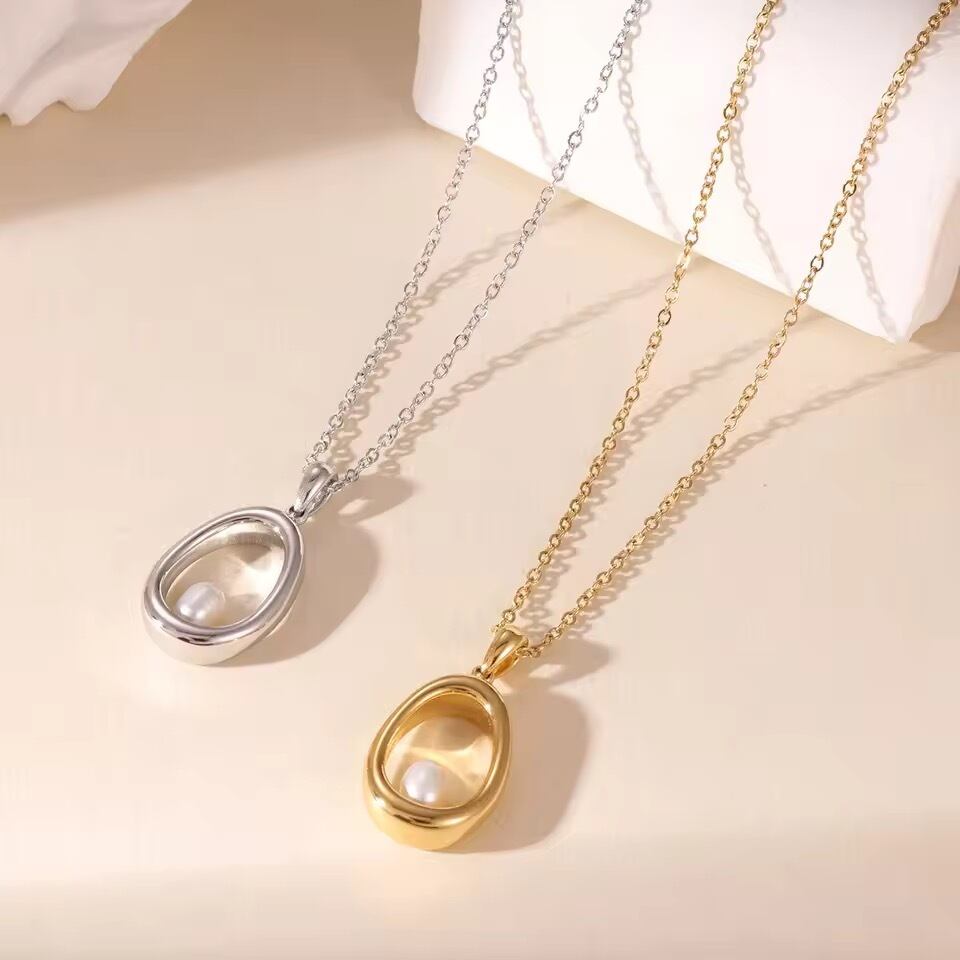 フローティングパールドロップネックレス(01032)