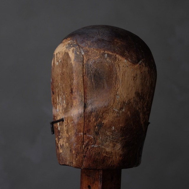 Hat stand