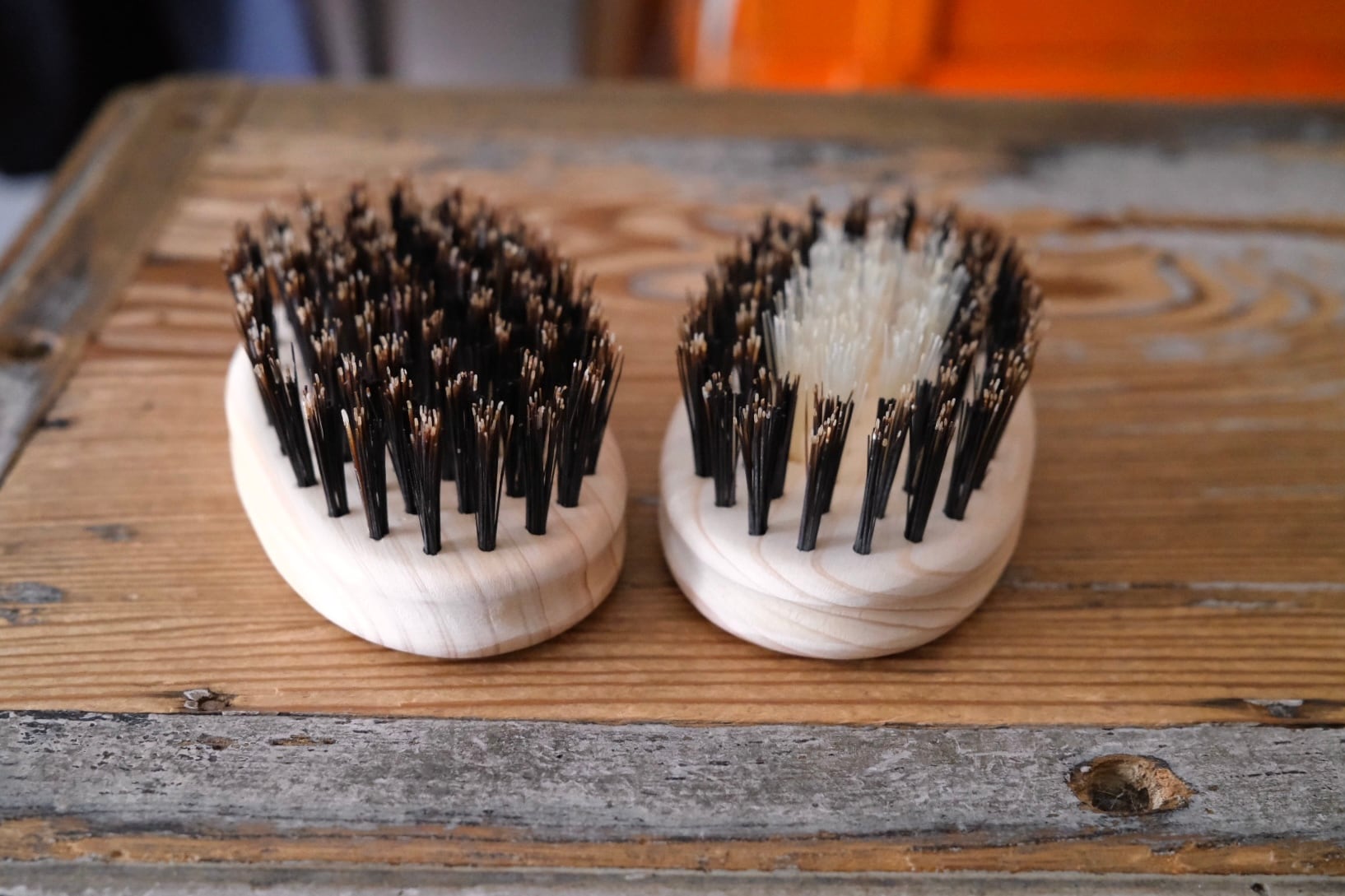 在庫あり / 創業307年 老舗 江戸屋 ”天然素材(馬毛 / 豚毛)の歯ブラシ