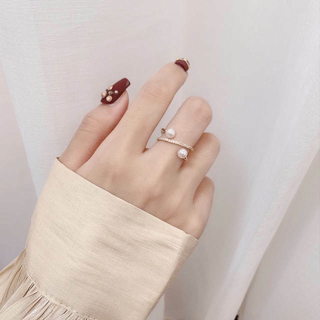 Cross pearl ring