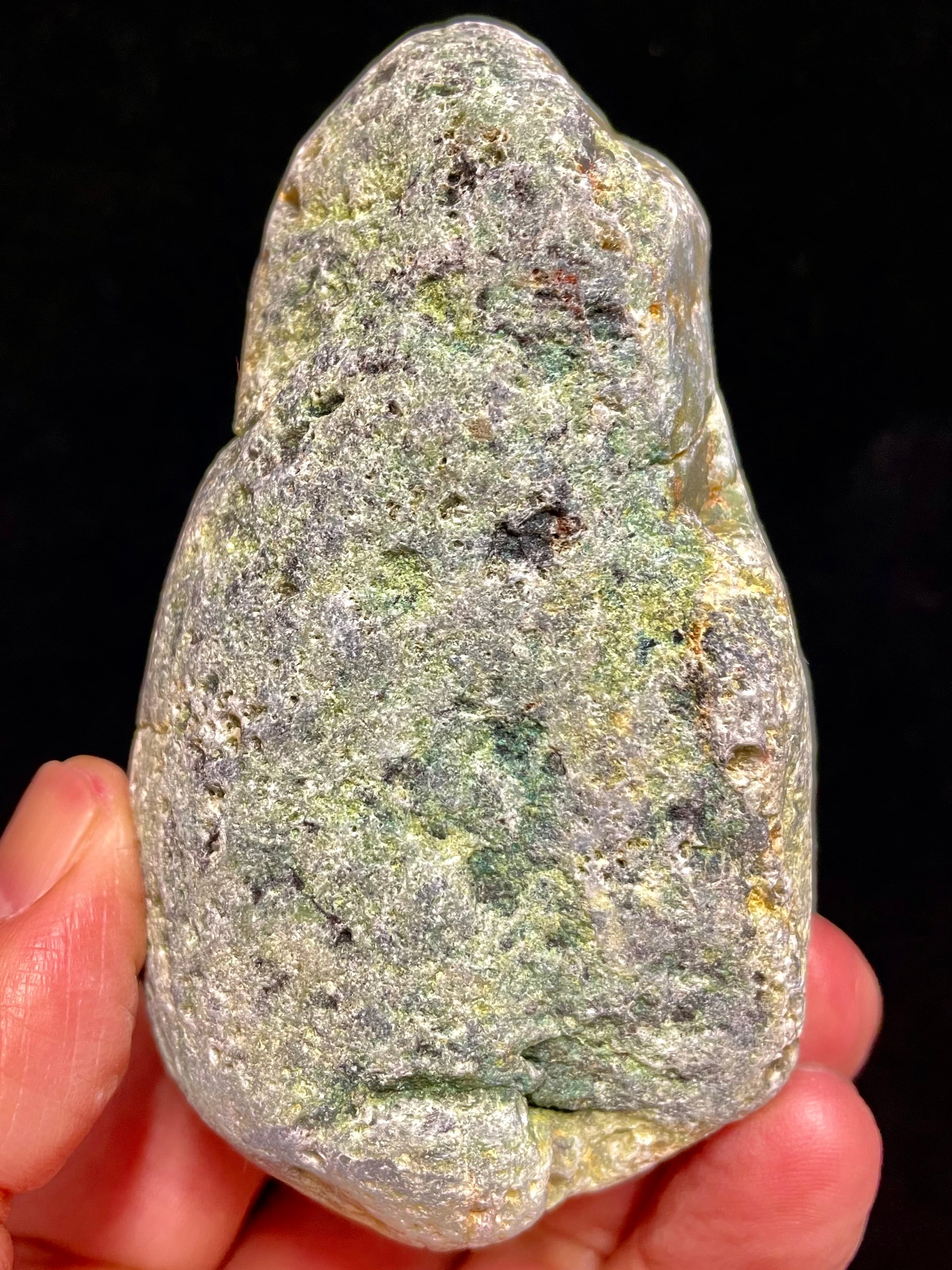 2) 日本人の「心」に寄り添う御守り!深遠なる錬金術「糸魚川リストベナイト」きつね石・大型