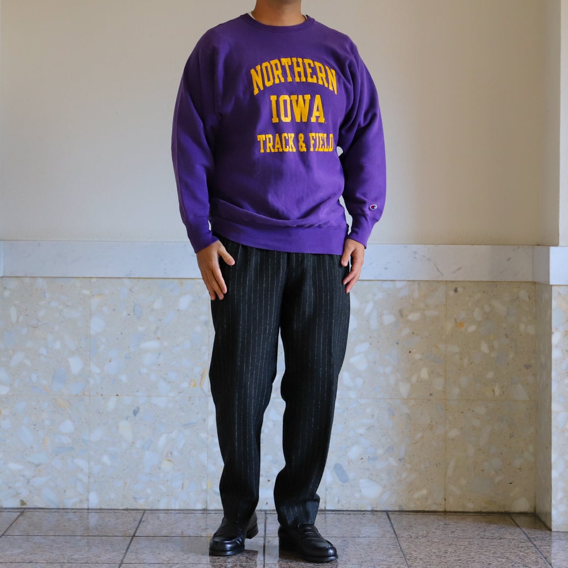 90s champion リバースウィーブ アイオワ iowa 希少】90s champion Reverse Weave fade purple Vintage sweat made in