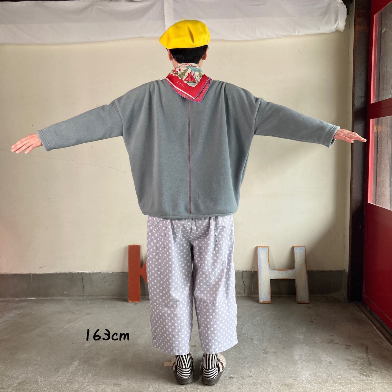 Wide裾すぼまりプルオーバー Girl's軽く暖かいフリースのインナー