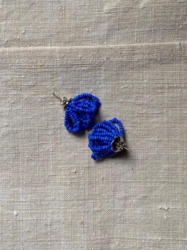Bright blue pierce