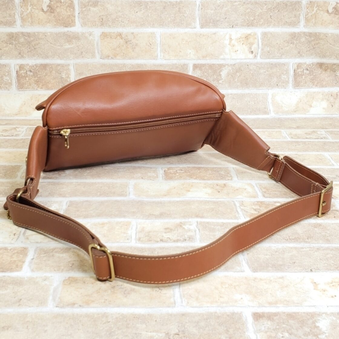 激レア 留めれ オールドグッチ ボディーバッグ ウエストポーチ 