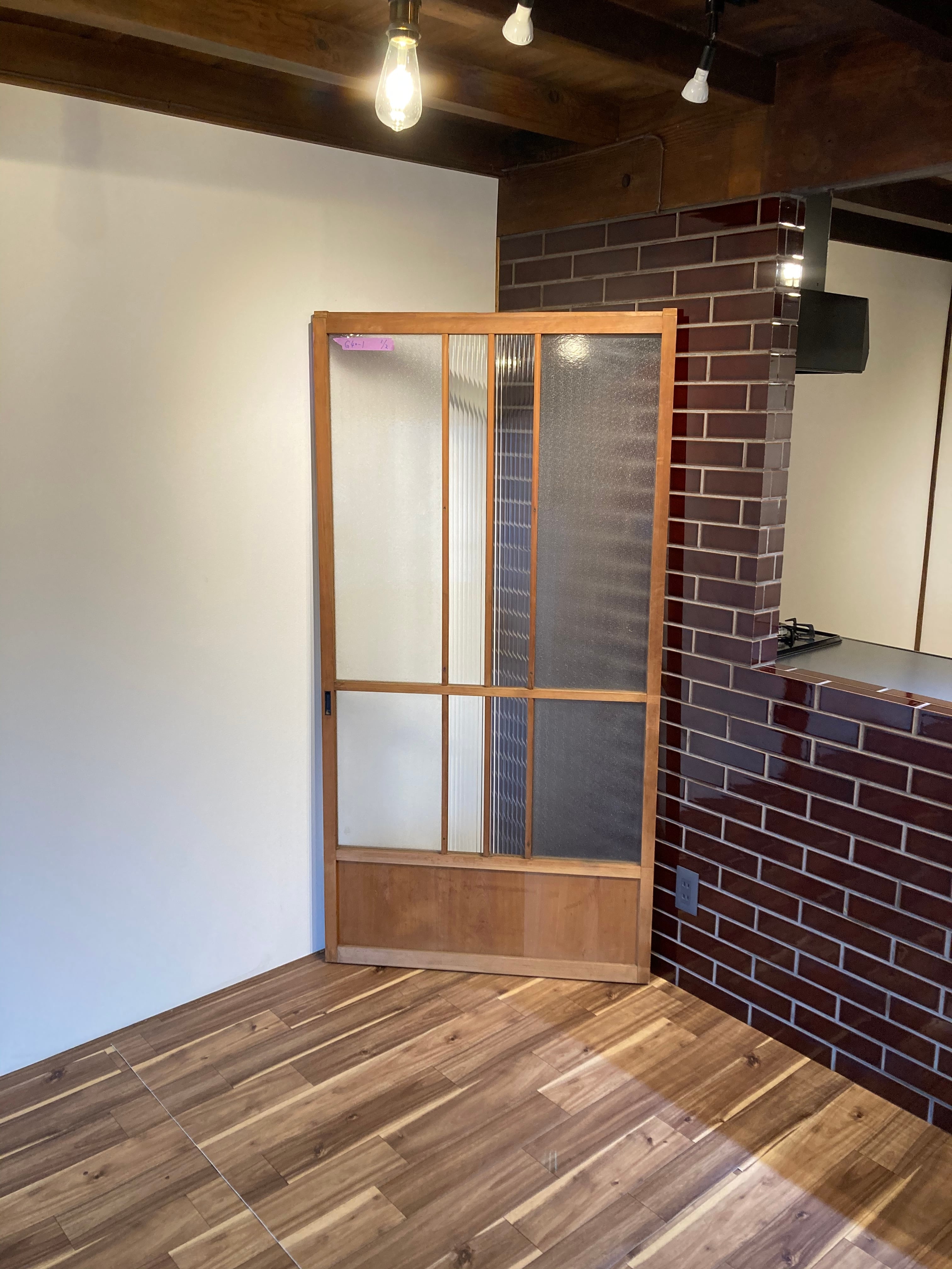 G40-1 すりガラスと菱モールガラスの建具 | PAY ID