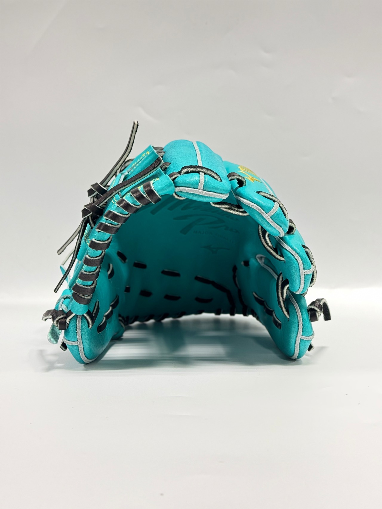 MIZUNO PROｰミズノプロ「翡翠 -HISUI-」限定グラブ　軟式グローブ　内野手モデル　右投げ用　ヒスイ×ブラック・画像6