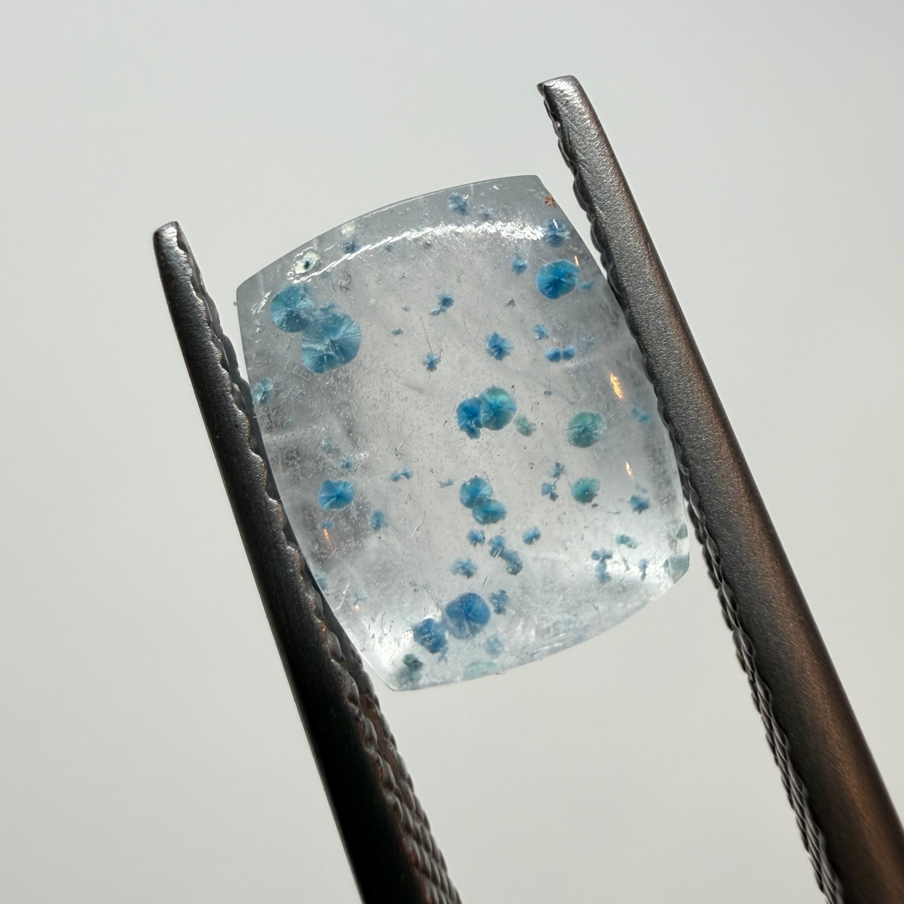 クオリティの高いギラライトインクオーツ