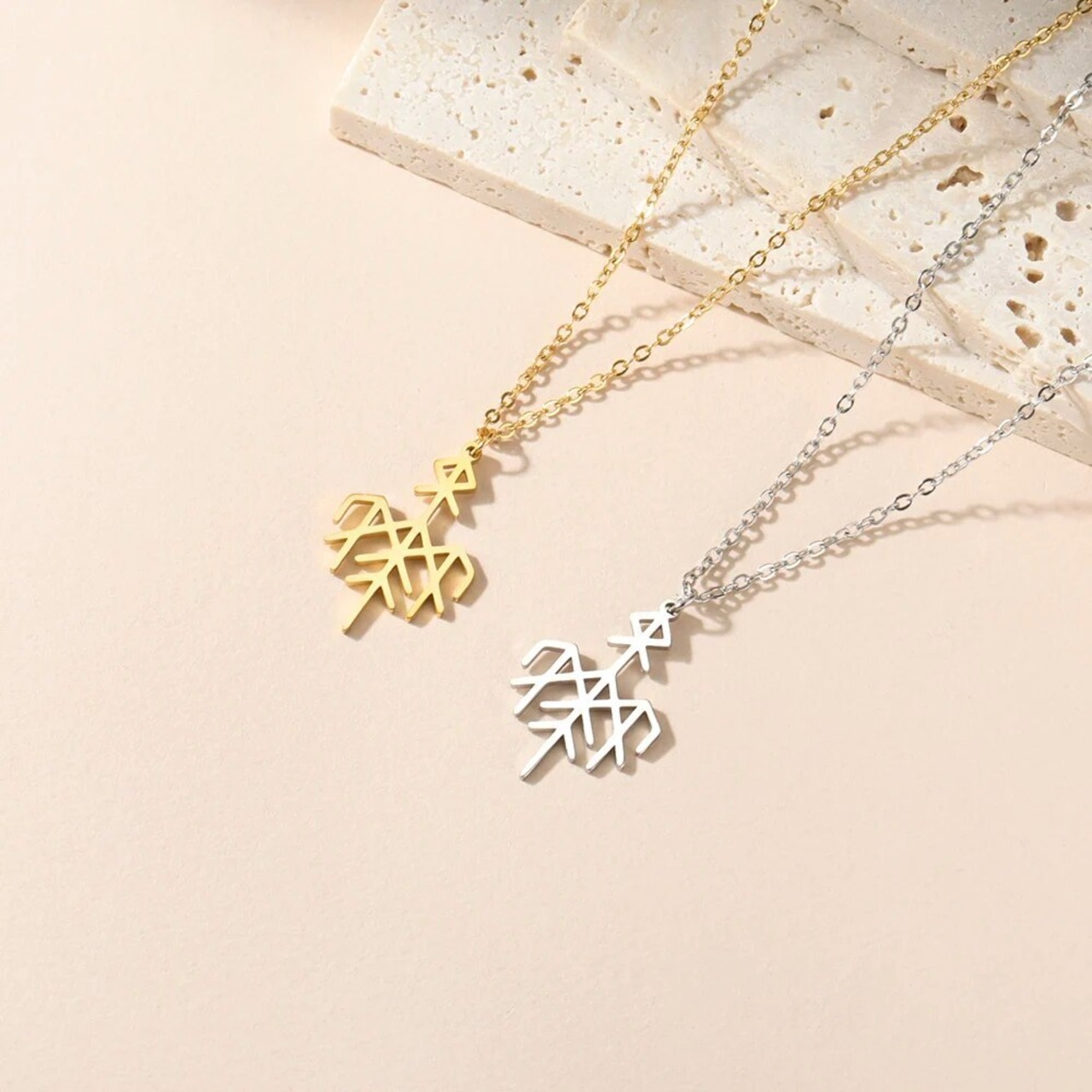 バインドルーンネックレス　万能お守り〜M23770