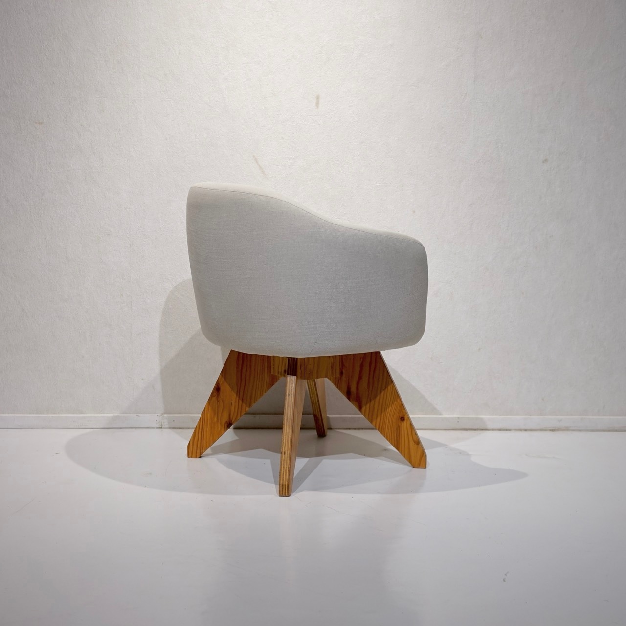 SEI ARROWS セイアローズ NO.01 ナンバー01 ダイニングチェア アームチェア 椅子 ファブリック 木製脚 北欧 モダン ナチュラル カフェ風