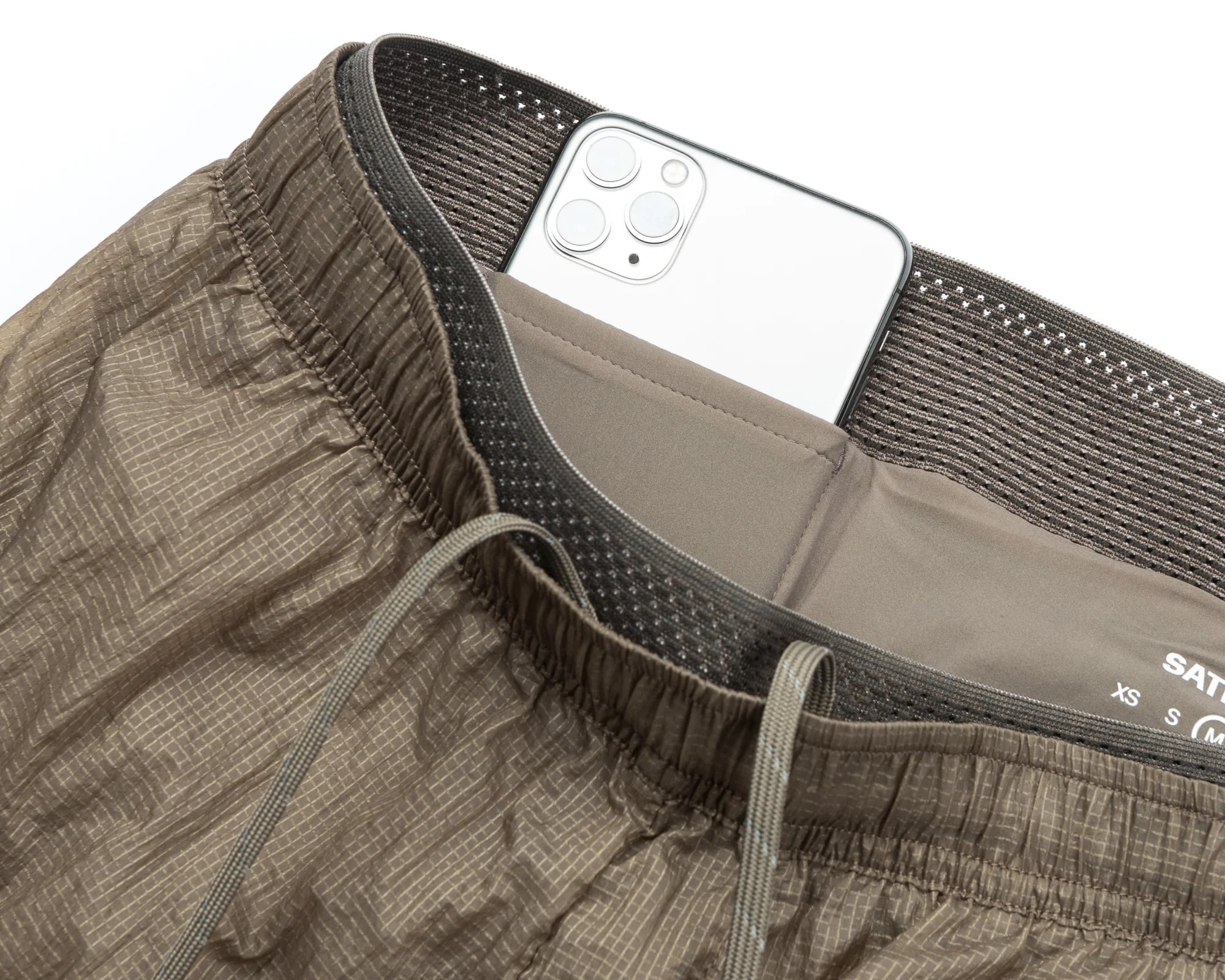 SATISFY Rippy 3 Trail Shorts Shitake 12000-SH | BEST PACKING STORE