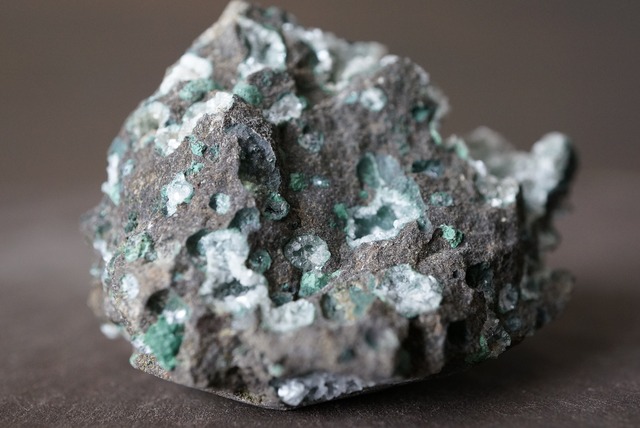 レヴィ沸石　Levyne 915