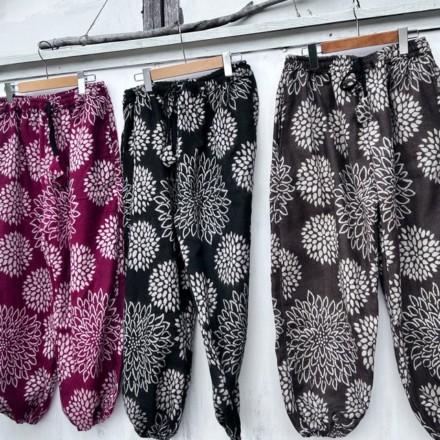 ヤクマンボパンツ