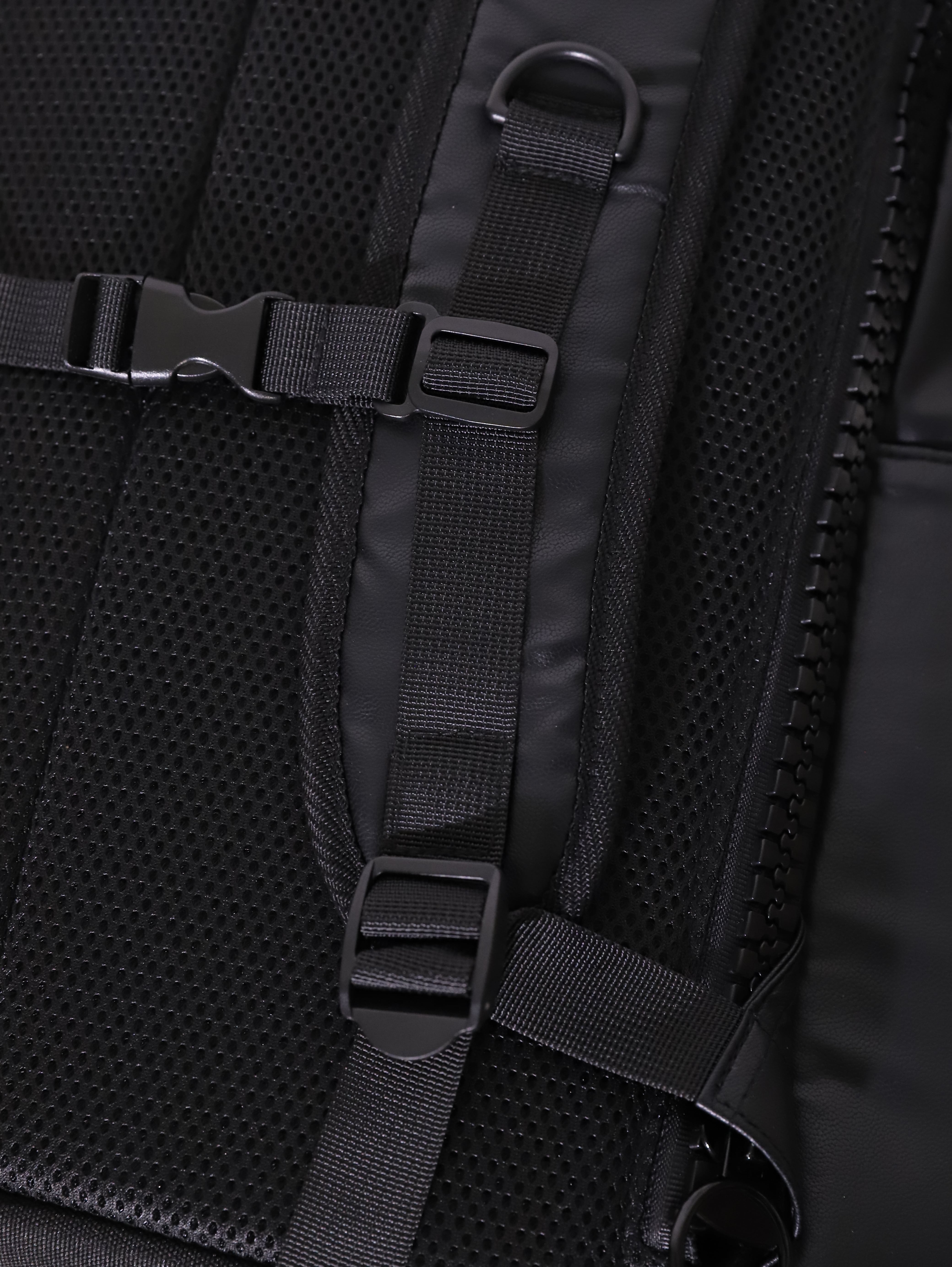 Leather Traveler's Backpack | AMBERGLEAM