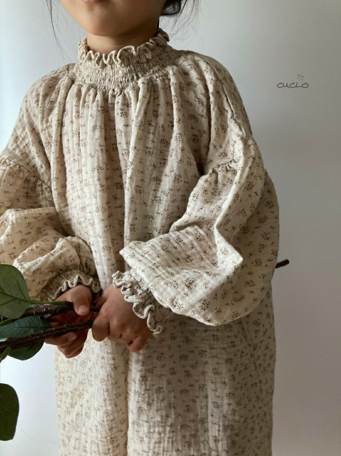 送料無料 即納 Watercolorシャーリングワンピース Anggo Cuclo きゅくろ 韓国子供服ネットショップ