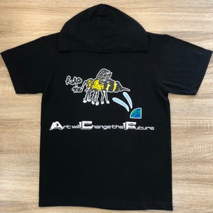 Free bee ( 自由なハチ ) フード付き半袖Tシャツ ブラック