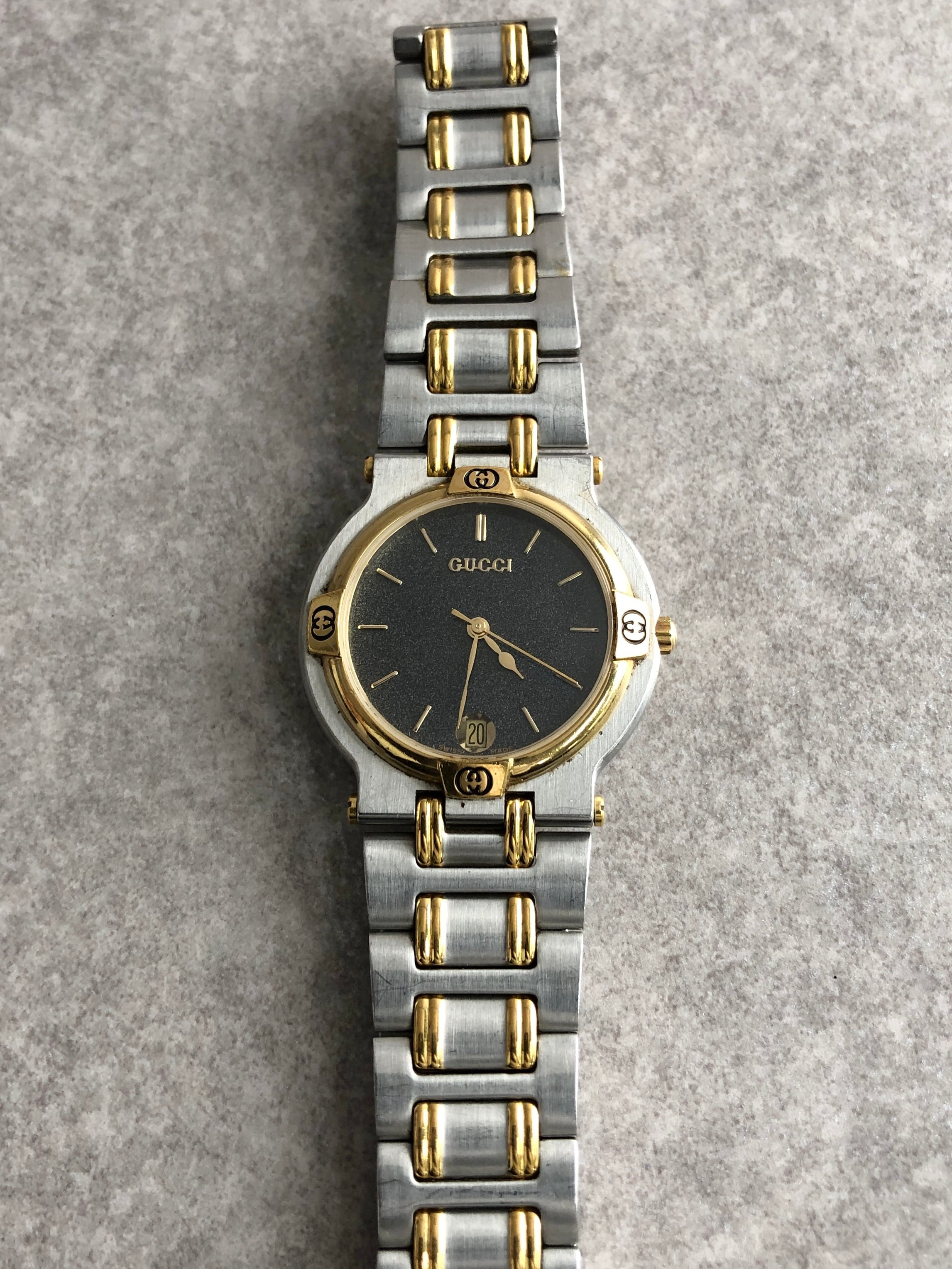 美品☆グッチ GUCCI 腕時計 GUCCI グッチ 腕時計 シルバー ステンレススチール クウォーツ 9000M