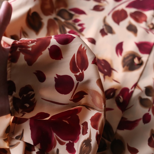flower art pattern over silhouette s/s shirt