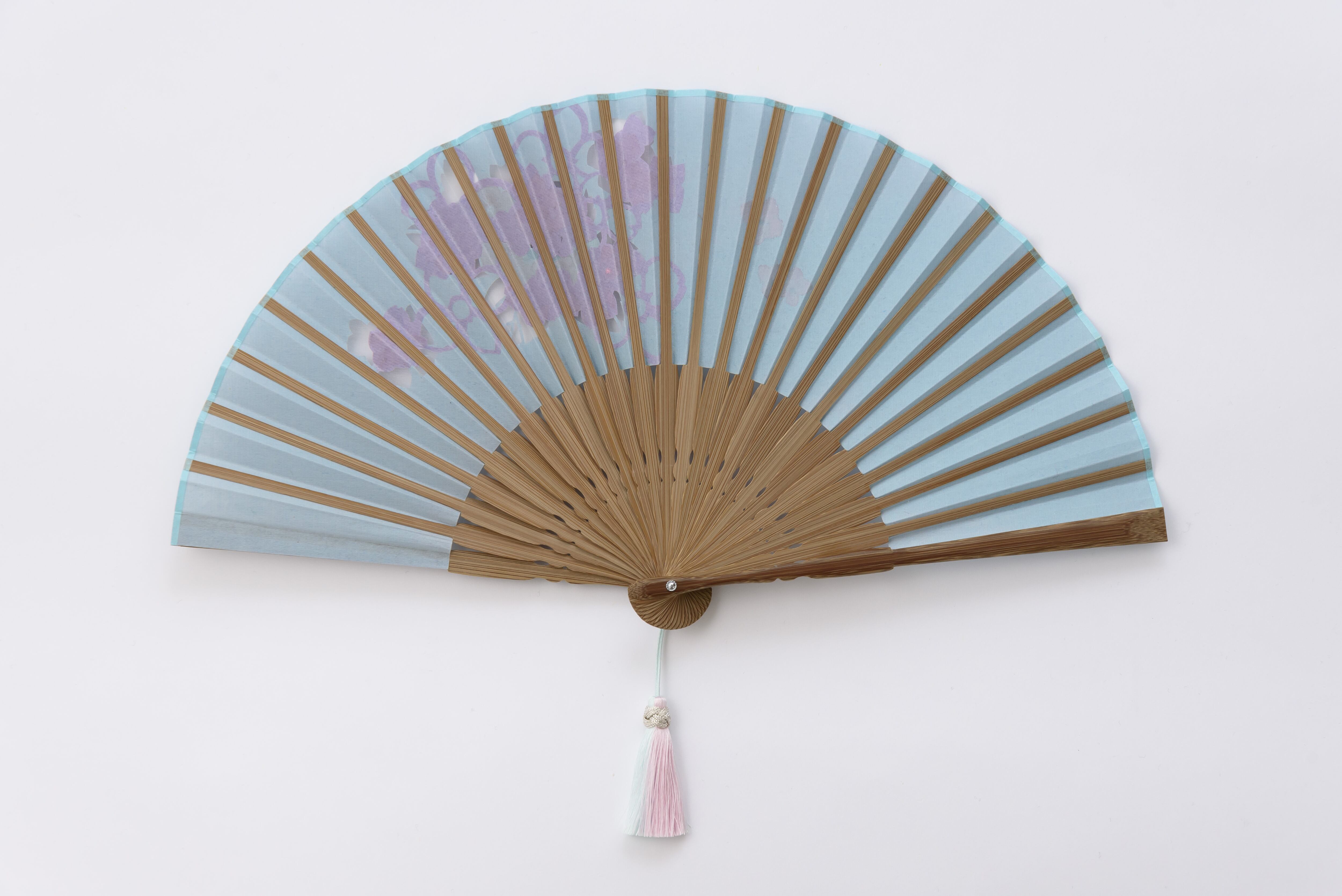 二重透かし彫扇 紗月-花- 紫陽花・水 | 紗月扇 京都【オンライン