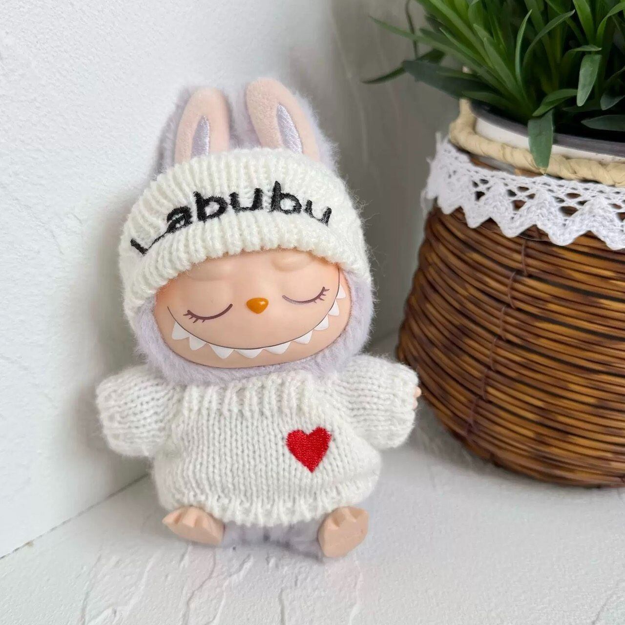 LABUBU 着せ替え 17cm ラブブ服 ブラック 黒 ホワイト 白 ロゴ刺繡入り