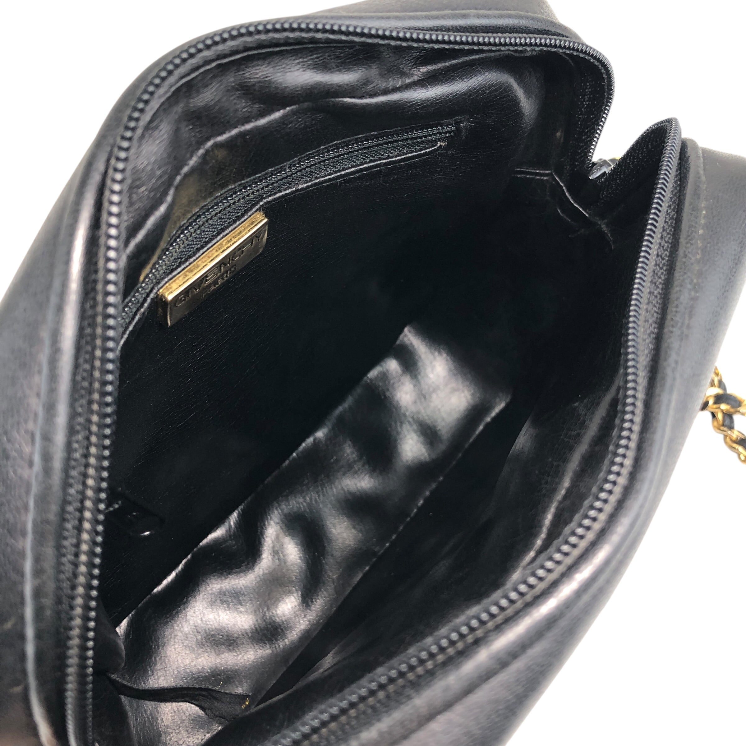 GIVENCHY ジバンシィ ショルダーバッグ ブラック ロゴ レザー