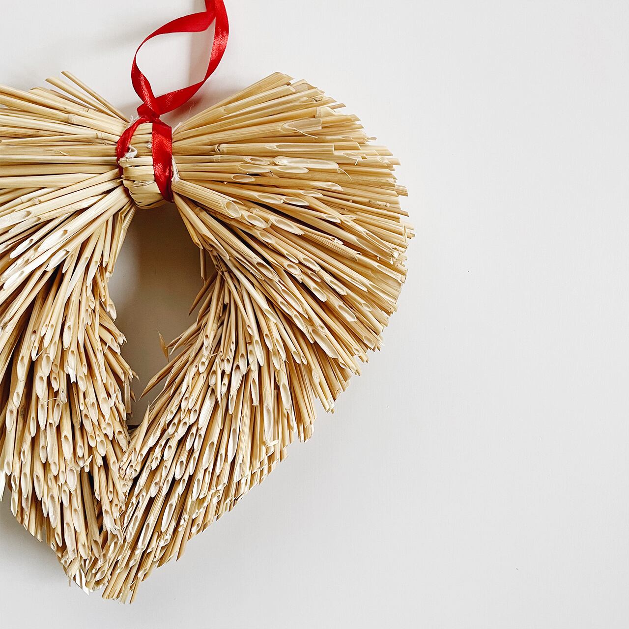 Straw wreath (heart)